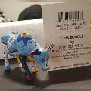 CowParade Resin Mini Moo Figurine - "Cow Doodle" by Ann Clemens, Mint Condition